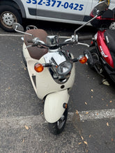 Load image into Gallery viewer, 2013 Yamaha Vino
